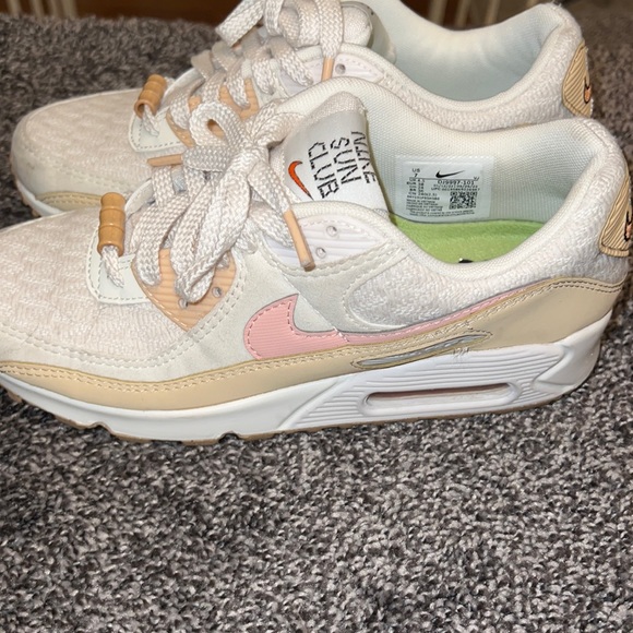 - Nike Air Max size 7 - Picture 3 of 9